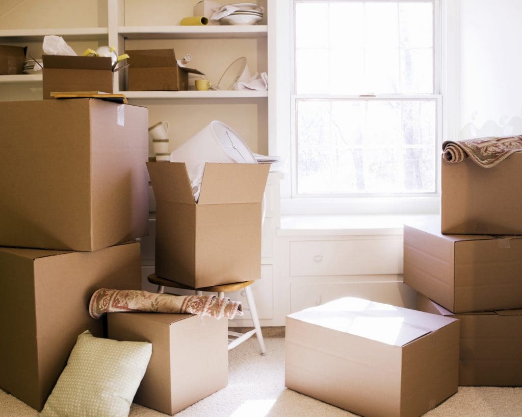 Getting ready to move? Did you hire a professional moving company to help? If you answered yes to both of these questions there are some things that you could do and others that you should not do to help make the process smooth and efficient. A seamless moving process comes from everyone involved working together which means you should know when and when not to help out.